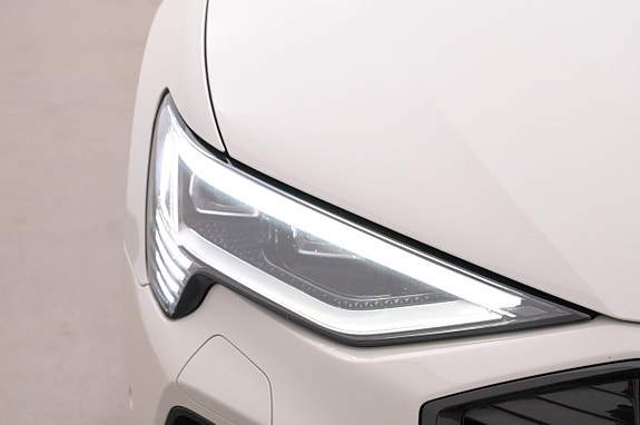 Audi e-tron 26 of 27