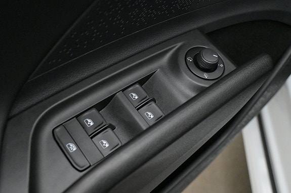 Skoda Enyaq 13 of 27