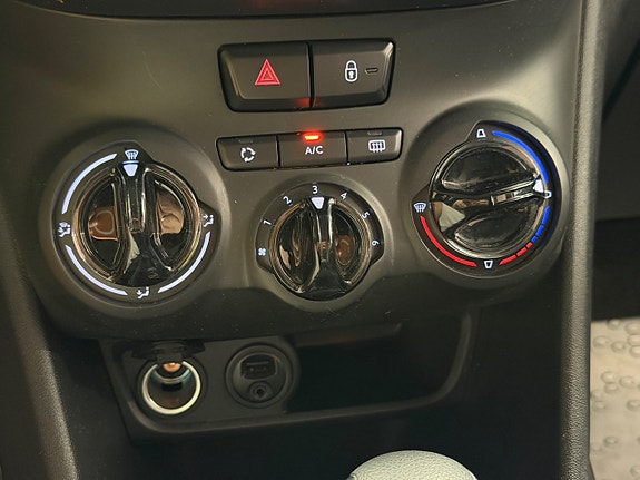 Peugeot 2008 16 of 17