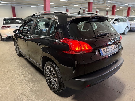 Peugeot 2008 5 of 17