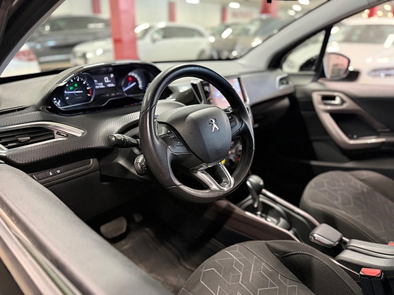 Peugeot 2008 13 of 17