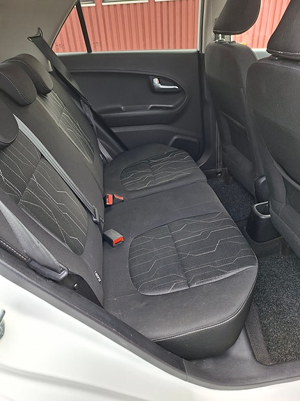 Kia Picanto 6 of 7