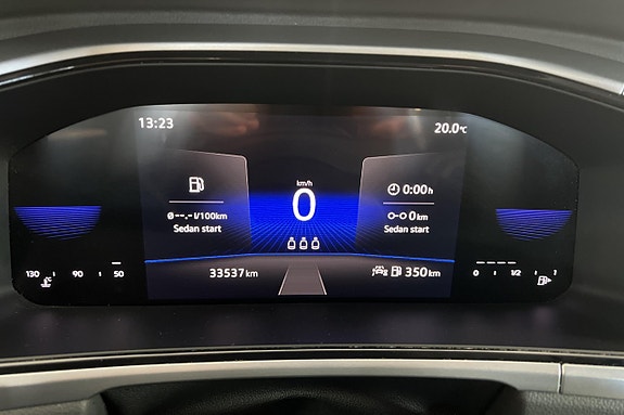 Volkswagen T-Roc 19 of 22