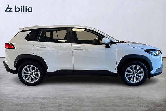 Toyota Corolla Cross 18 of 21