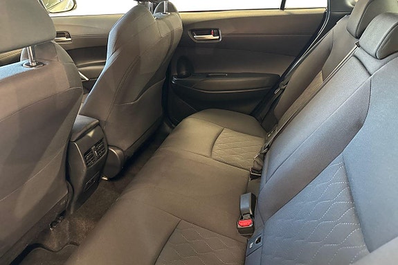 Toyota Corolla Cross 13 of 21