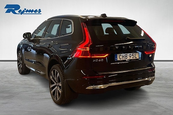 Volvo XC60 3 of 21
