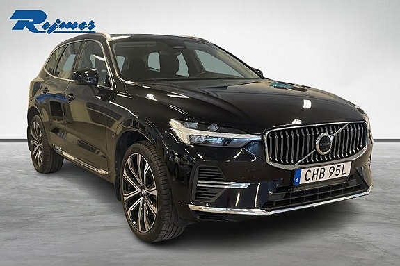 Volvo XC60 2 of 21