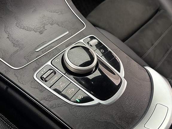 Mercedes-Benz C220 24 of 30