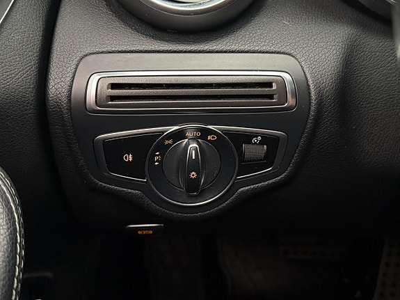 Mercedes-Benz C220 13 of 30