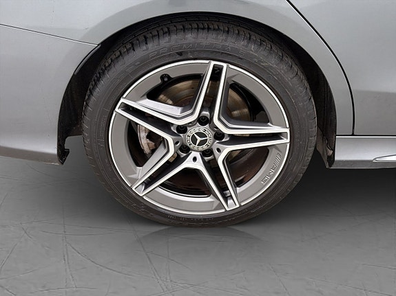 Mercedes-Benz C220 30 of 30