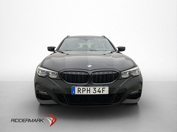 BMW 330i 2 of 30