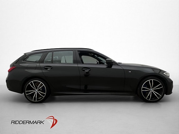 BMW 330i 9 of 30