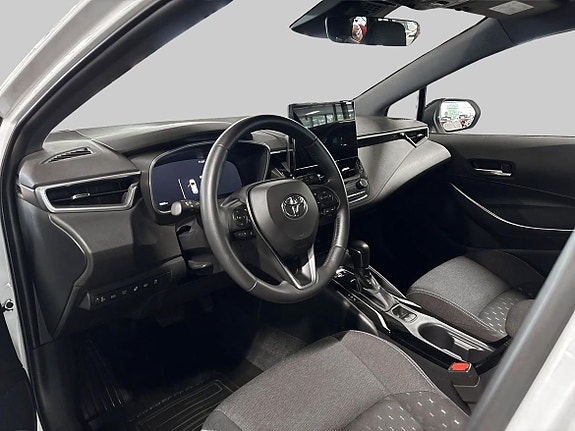 Toyota Corolla 13 of 18