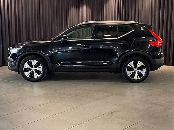 Volvo XC40 3 of 30