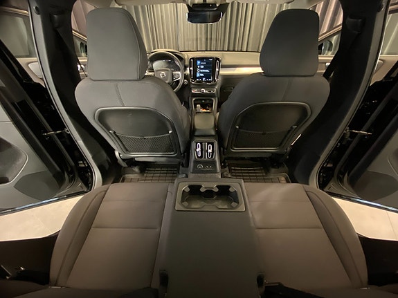 Volvo XC40 18 of 30