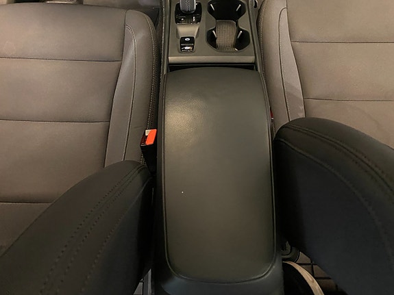 Volvo XC40 27 of 30