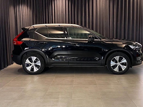 Volvo XC40 5 of 30