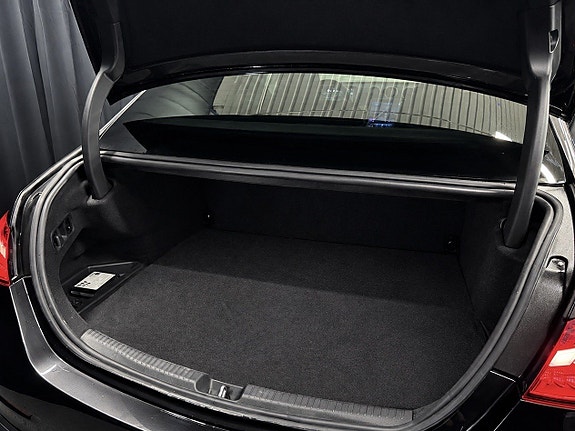 Mercedes-Benz C300 de 10 of 15