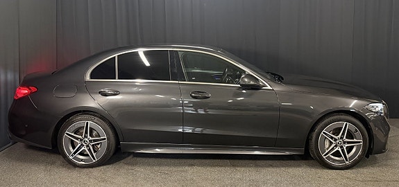 Mercedes-Benz C300 de 7 of 15