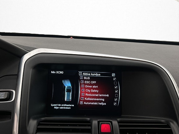 Volvo XC60 23 of 30