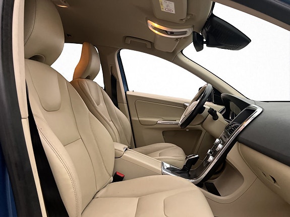 Volvo XC60 28 of 30