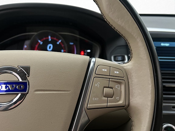 Volvo XC60 20 of 30