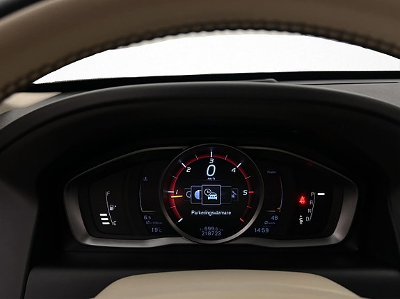 Volvo XC60 19 of 30