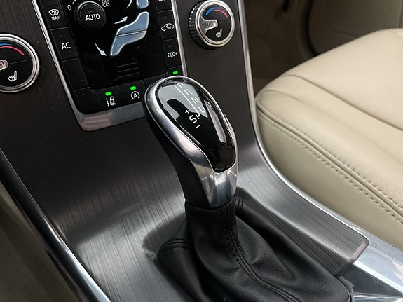Volvo XC60 26 of 30