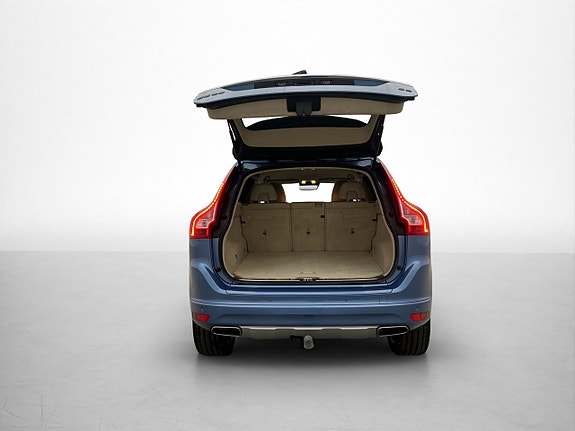 Volvo XC60 30 of 30