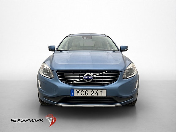 Volvo XC60 2 of 30