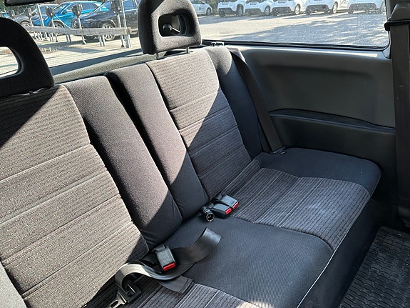 Honda Civic 3 of 9