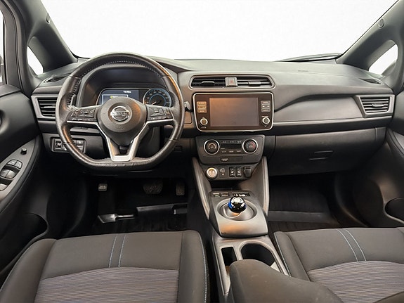 Nissan Leaf 12 of 29
