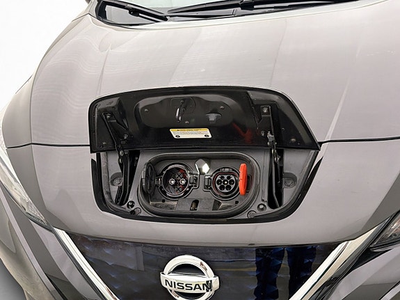 Nissan Leaf 25 of 29
