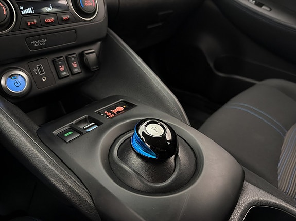 Nissan Leaf 18 of 29