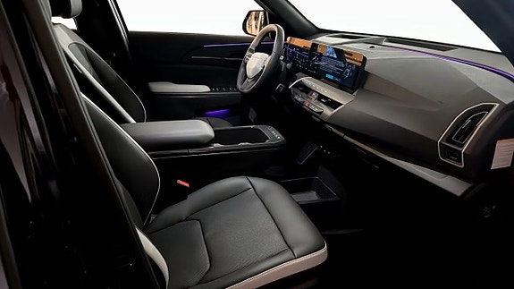 Kia EV5 2 of 16
