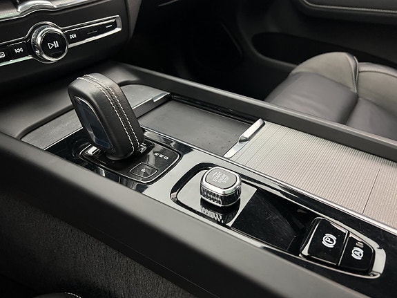 Volvo XC60 29 of 30