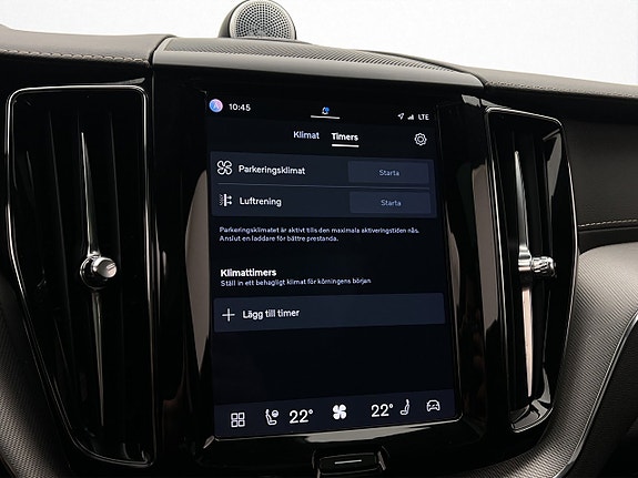 Volvo XC60 26 of 30
