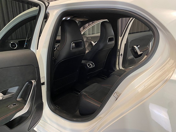 Mercedes-Benz A180 23 of 30