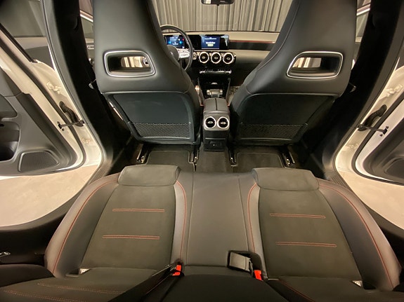 Mercedes-Benz A180 26 of 30