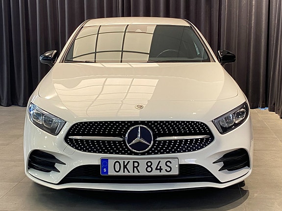 Mercedes-Benz A180 4 of 30