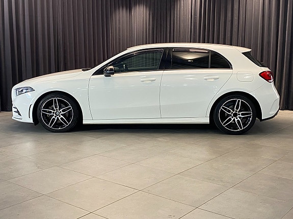 Mercedes-Benz A180 3 of 30