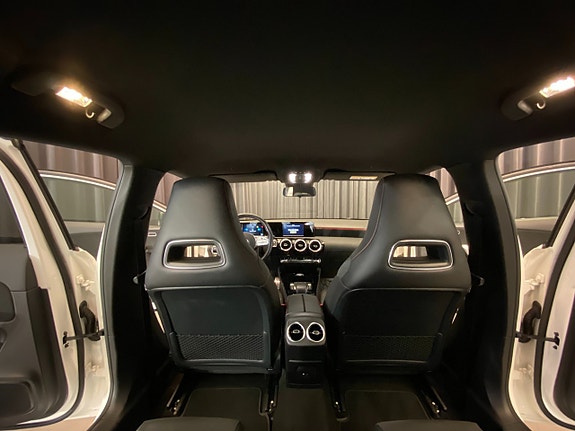 Mercedes-Benz A180 27 of 30