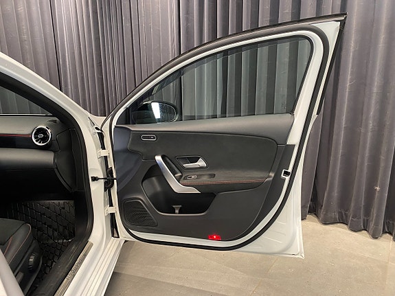 Mercedes-Benz A180 30 of 30
