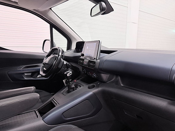 Peugeot Rifter 15 of 17
