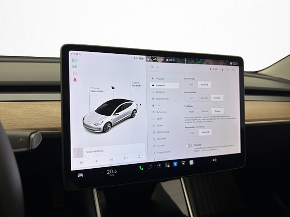 Tesla Model 3 18 of 30