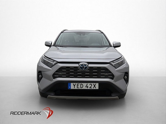 Toyota RAV4 2 of 30