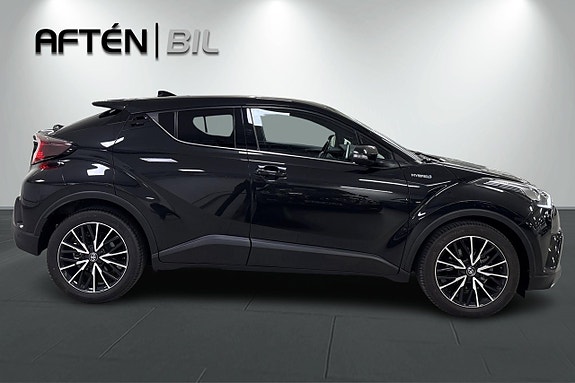 Toyota C-HR 6 of 21