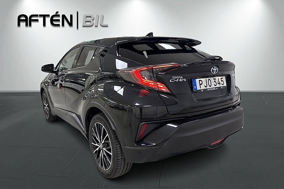 Toyota C-HR 9 of 21