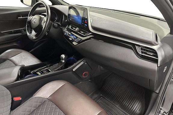 Toyota C-HR 15 of 21