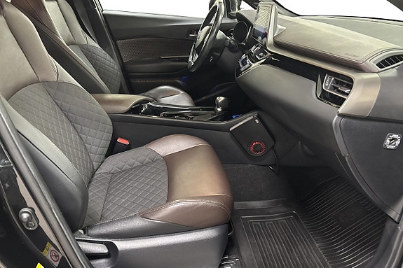 Toyota C-HR 14 of 21